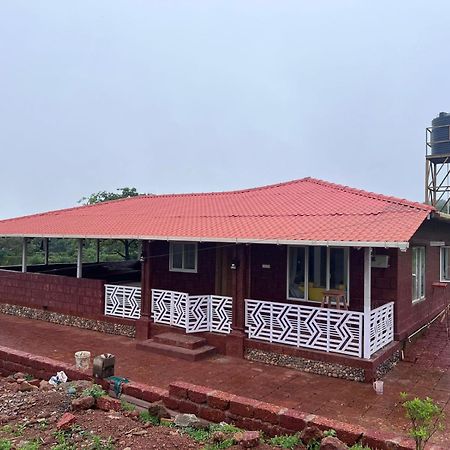 Villa K Hill House à Amboli  Extérieur photo